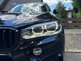 BMW X5 xDrive30d-M-Paket PANO Softclose,LED,KEYLESS - BMW X5 Gebrauchtwagen in Berlin