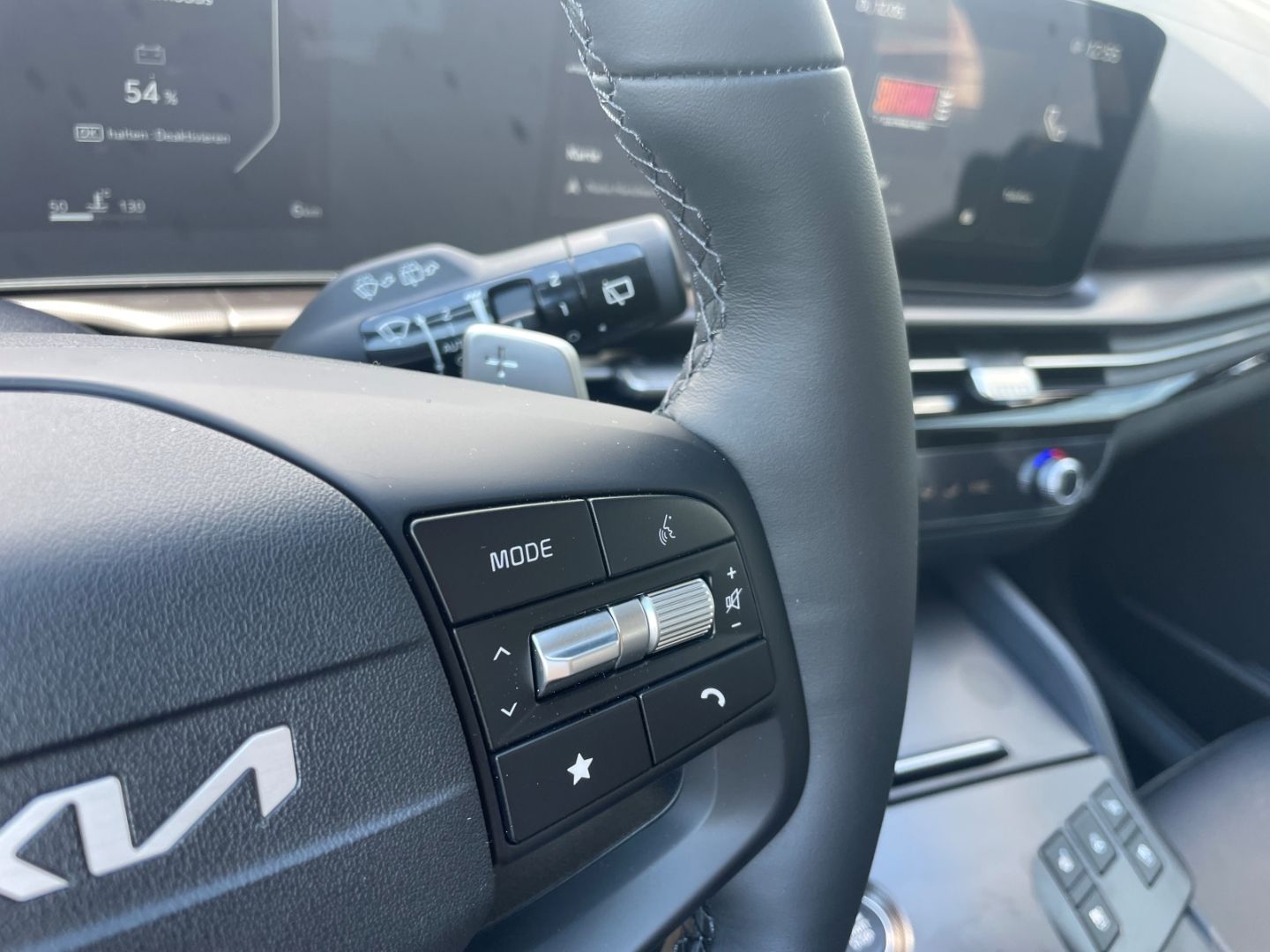Fahrzeugabbildung Kia Sportage Spirit Sitzbelüftung, 360Kamera, HeadUp