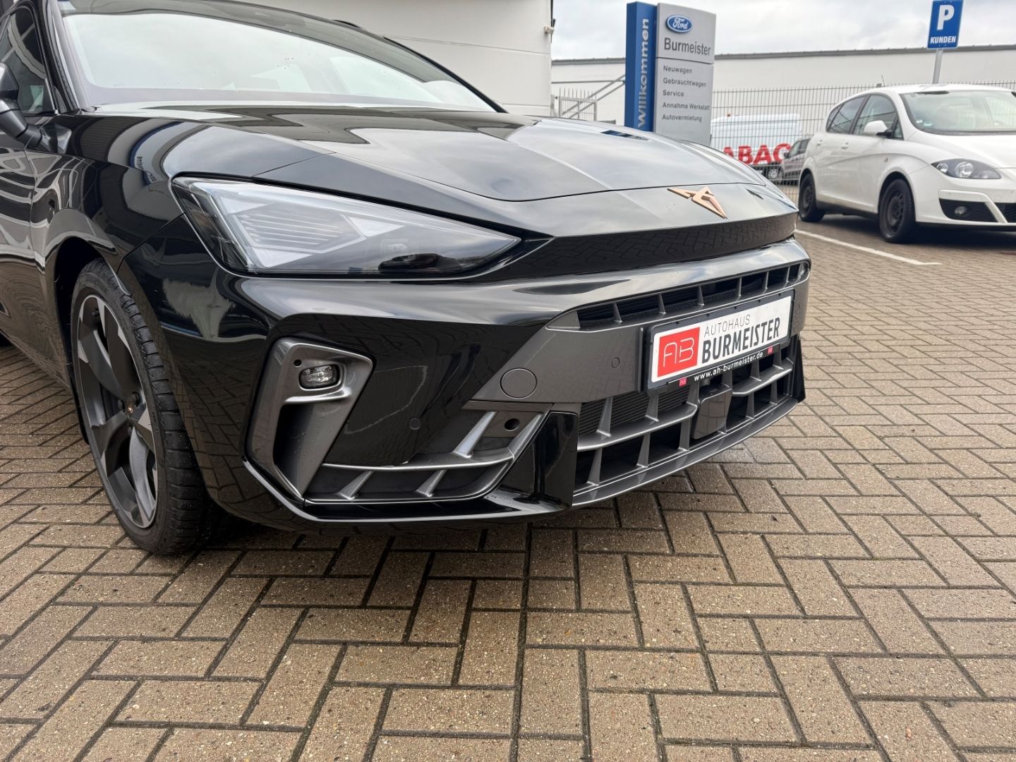 Fahrzeugabbildung CUPRA Leon Sportstourer 1.5 e-Hybrid AHK-klappbar Digi
