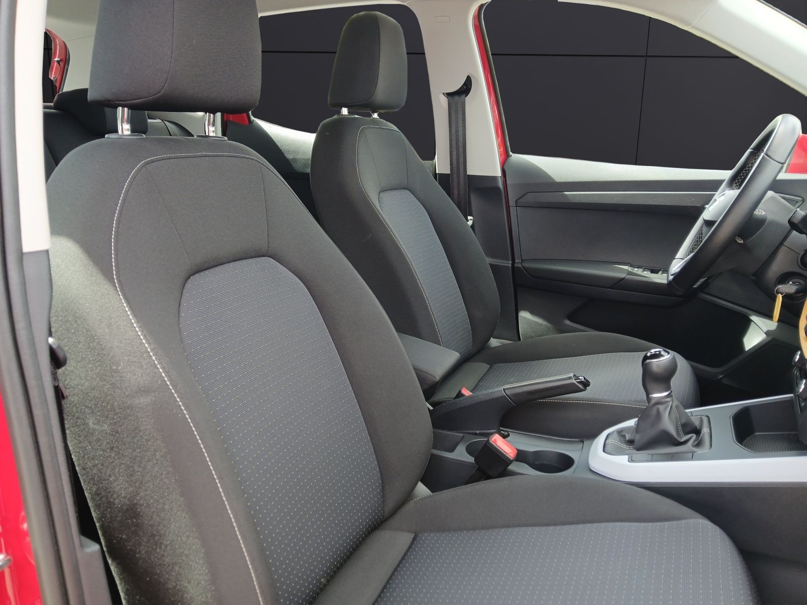 Fahrzeugabbildung SEAT Arona TSI Style LED Climatronic GRA SH LM