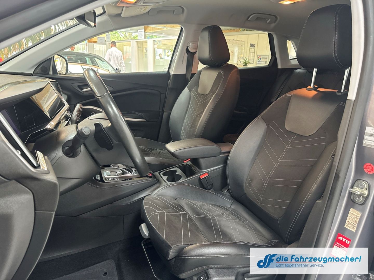 Fahrzeugabbildung Opel Grandland Ultimate 1.5 DNavi Leder Kamera Klimas