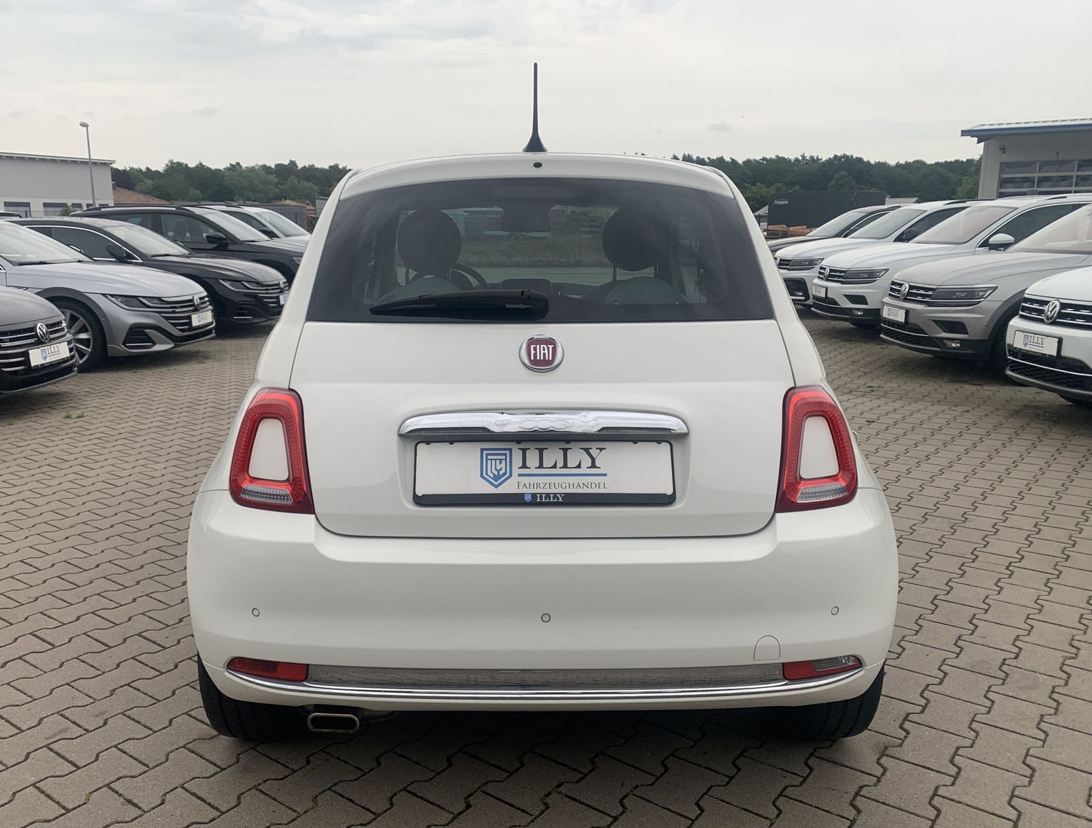 Fahrzeugabbildung Fiat 500 1.2*Star*Leder*CarPlay*SHZ*PDC*Navi*Temp*