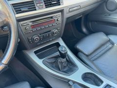 Fahrzeugabbildung BMW 320 M PAKET *NAVI* LEDER * MEMORY *