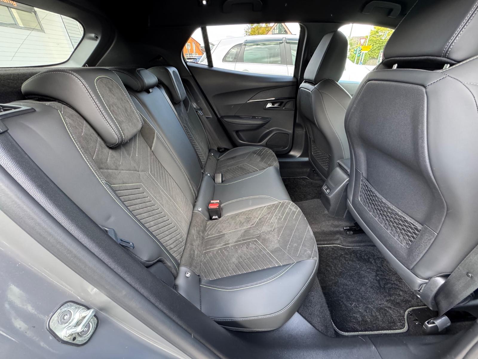 Peugeot 2008 GT* 1.2*ACC*LED*NAVI*ALCANTARA*SHZ*360°CAM, миниатюра 12