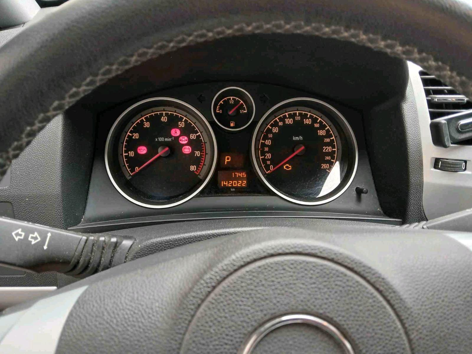 Opel Zafira 2009 — photo 8