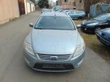 Ford Mondeo Turnier Ghia Kkein papier - Ford Mondeo mit Diesel-Antrieb: Kombi, Ghia