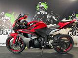 Honda *CBR 600RR*PC40*Rot*Mivv* - Offers