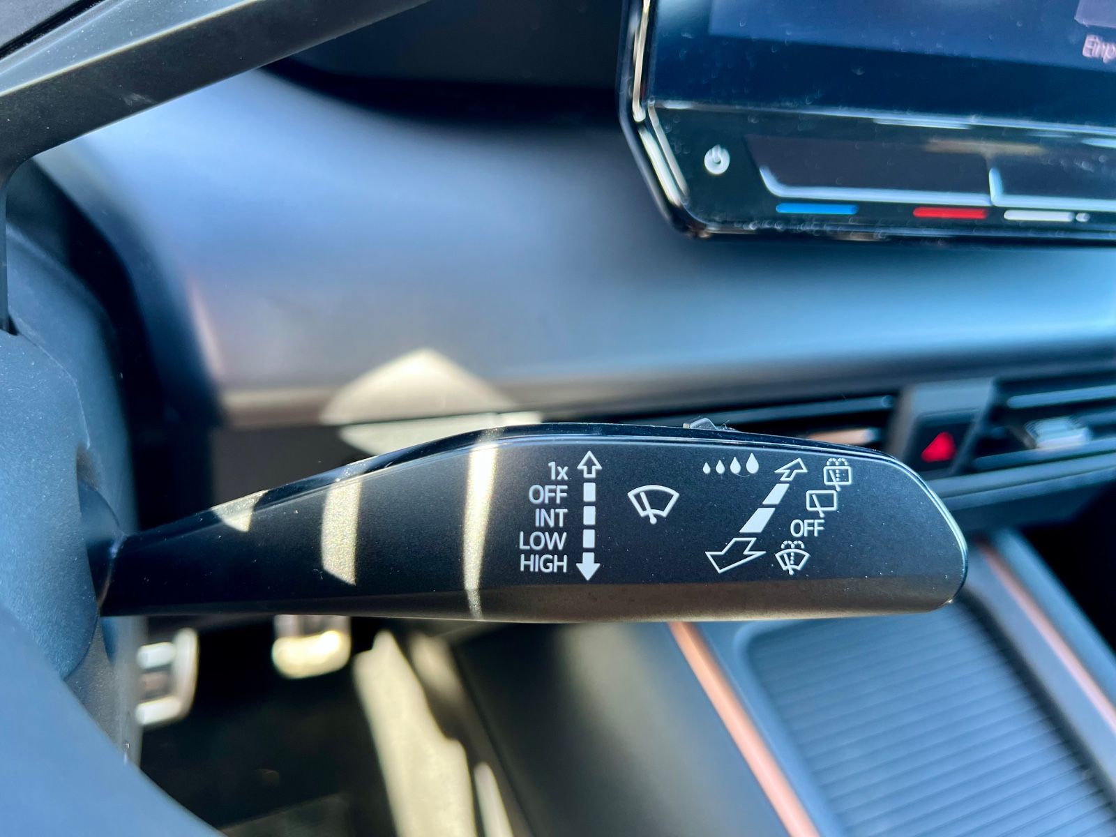 CUPRA Born KLIMAAUT LED PDC L+R-SENSOR DAB CARPLAY