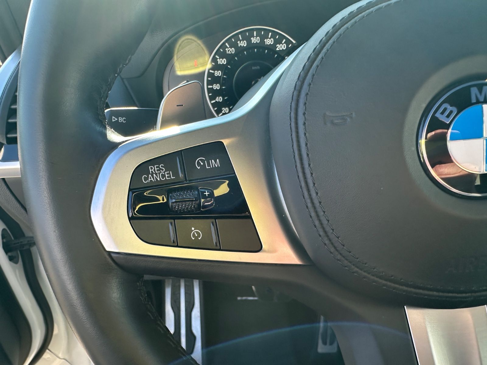 Fahrzeugabbildung BMW X3 xDrive30e M-Sport/Navi/Head-Up/LED/AHK