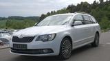 Skoda Superb Combi 3.6 FSI L&K 4x4*TEMP*STDHZ*RFK*XENO - Skoda Superb aus 2014 mit Benzin-Antrieb: Kombi
