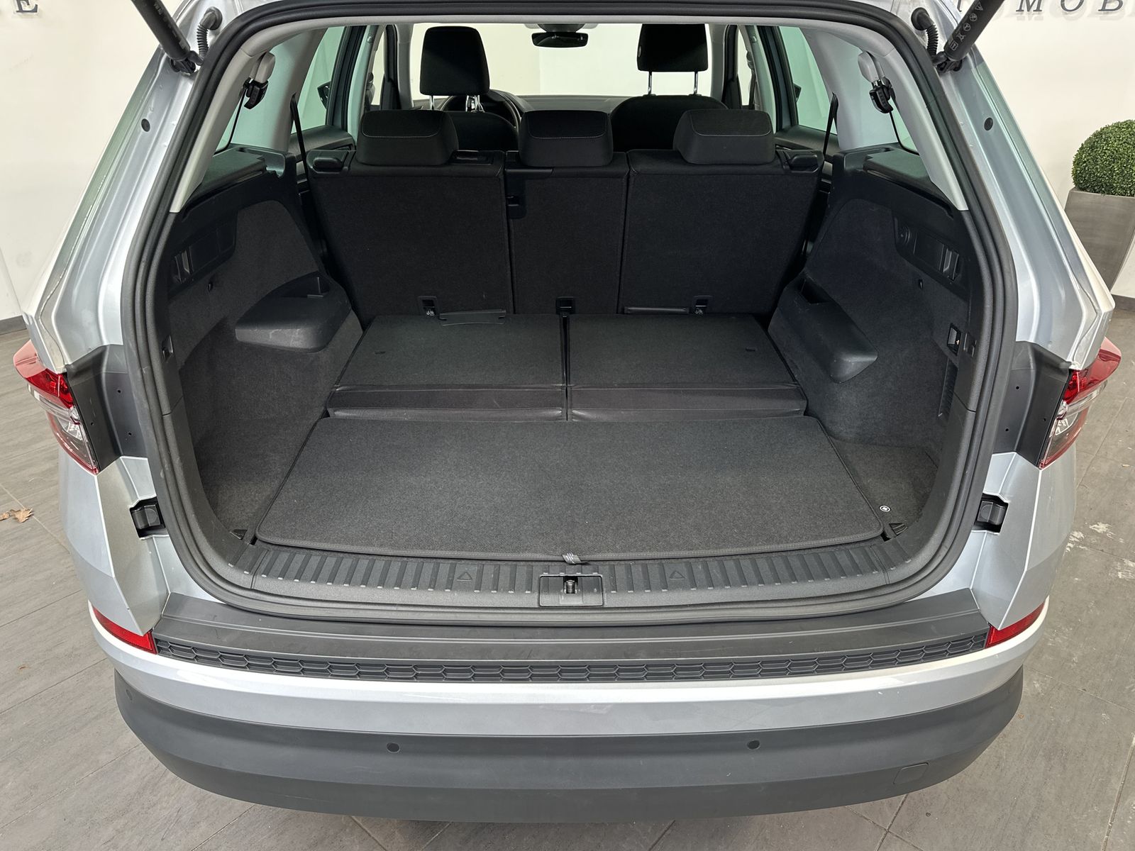 Fahrzeugabbildung SKODA Kodiaq 2.0 TDI 4x4 DSG 7-Sitzer NAV+LED+AHK+KAM