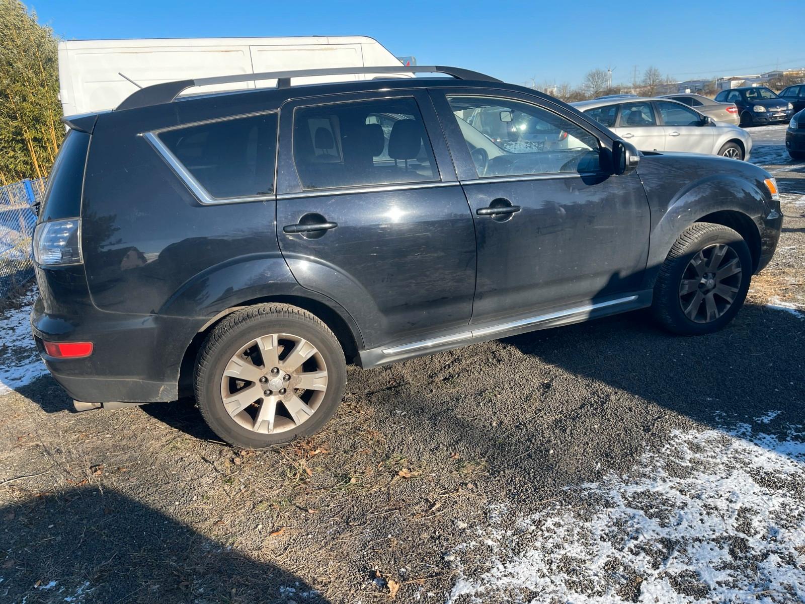 Mitsubishi Outlander XTRA 2WD