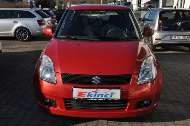 Suzuki Swift Lim. Dance Club