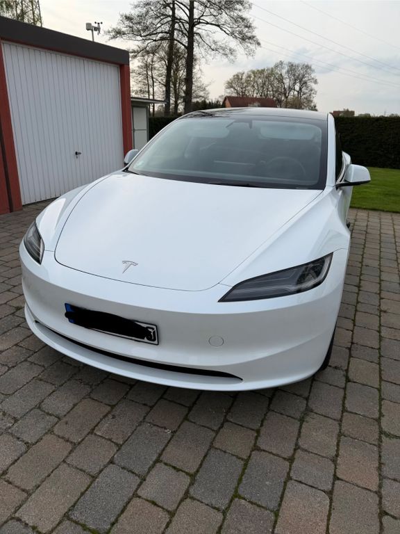 Image of Tesla Model 3