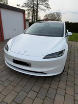 Tesla Model 3 RWD Long Range Full FSD 8 Fach bereift  - Tesla Model 3 Long-Range-RWD