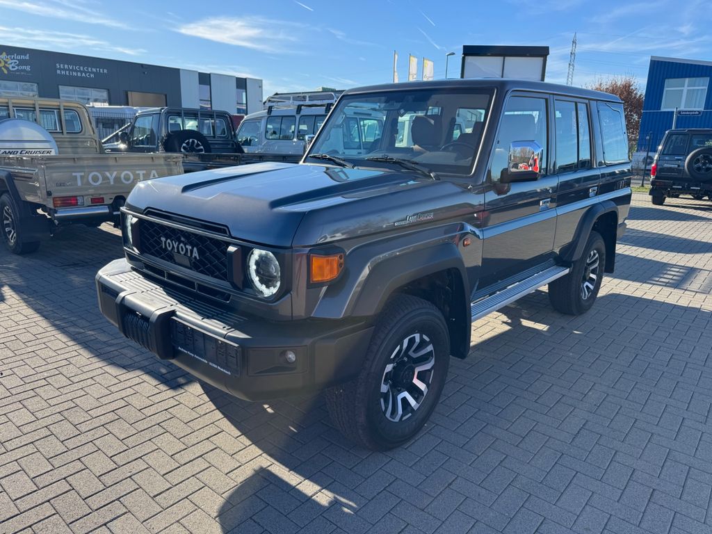 Toyota Land Cruiser