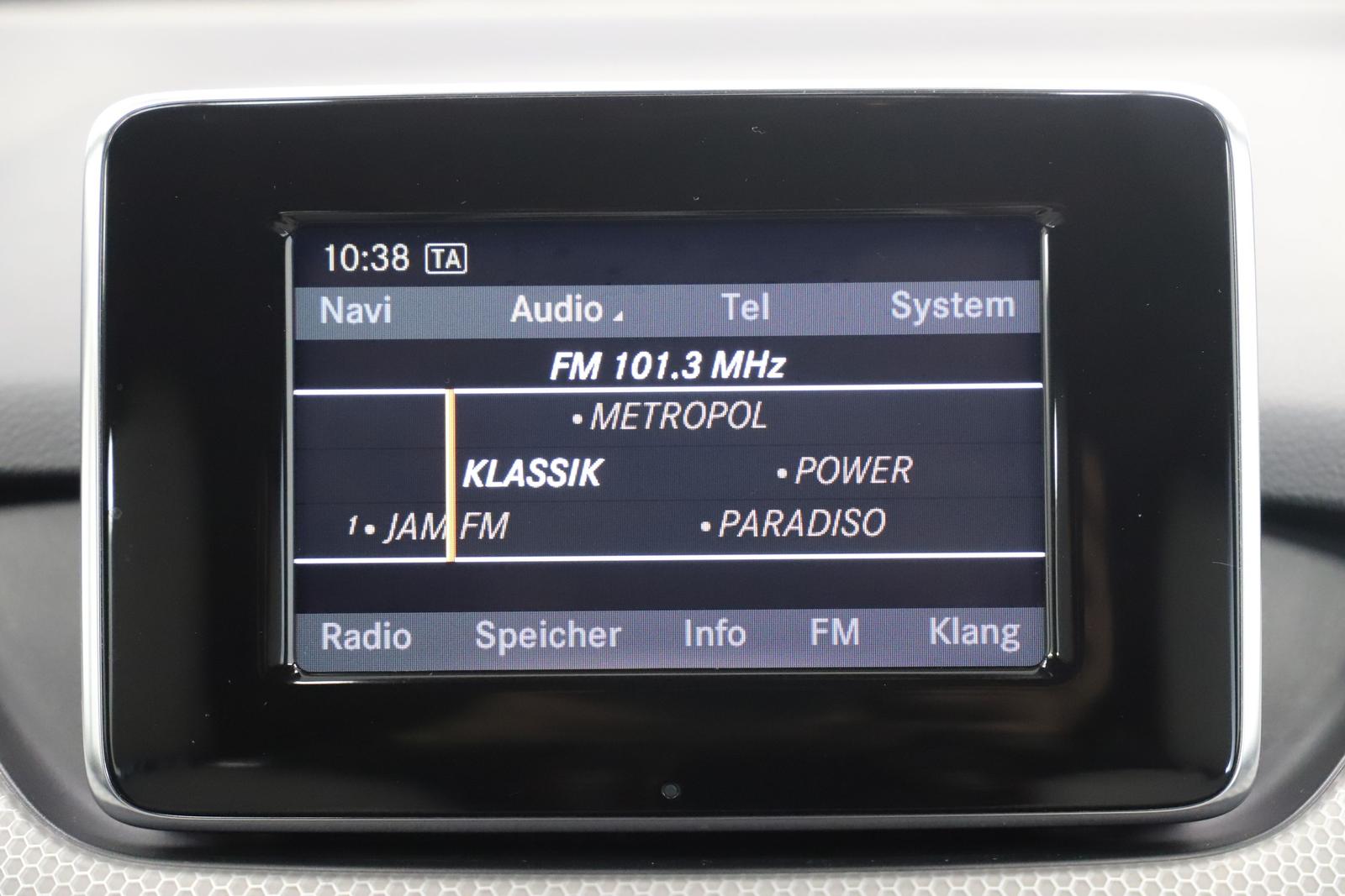 Mercedes-Benz B 200 156PS 7G Memory Leder RCAM AHK ACC
