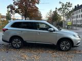 Mitsubishi Outlander, Diamant+ 360°Kam+NAVI+LED+Totwinkel.. - Mitsubishi Outlander Diamant