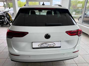 Volkswagen Golf - 6