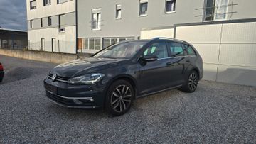 Volkswagen Golf - 2
