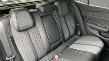 Peugeot 408 - 7