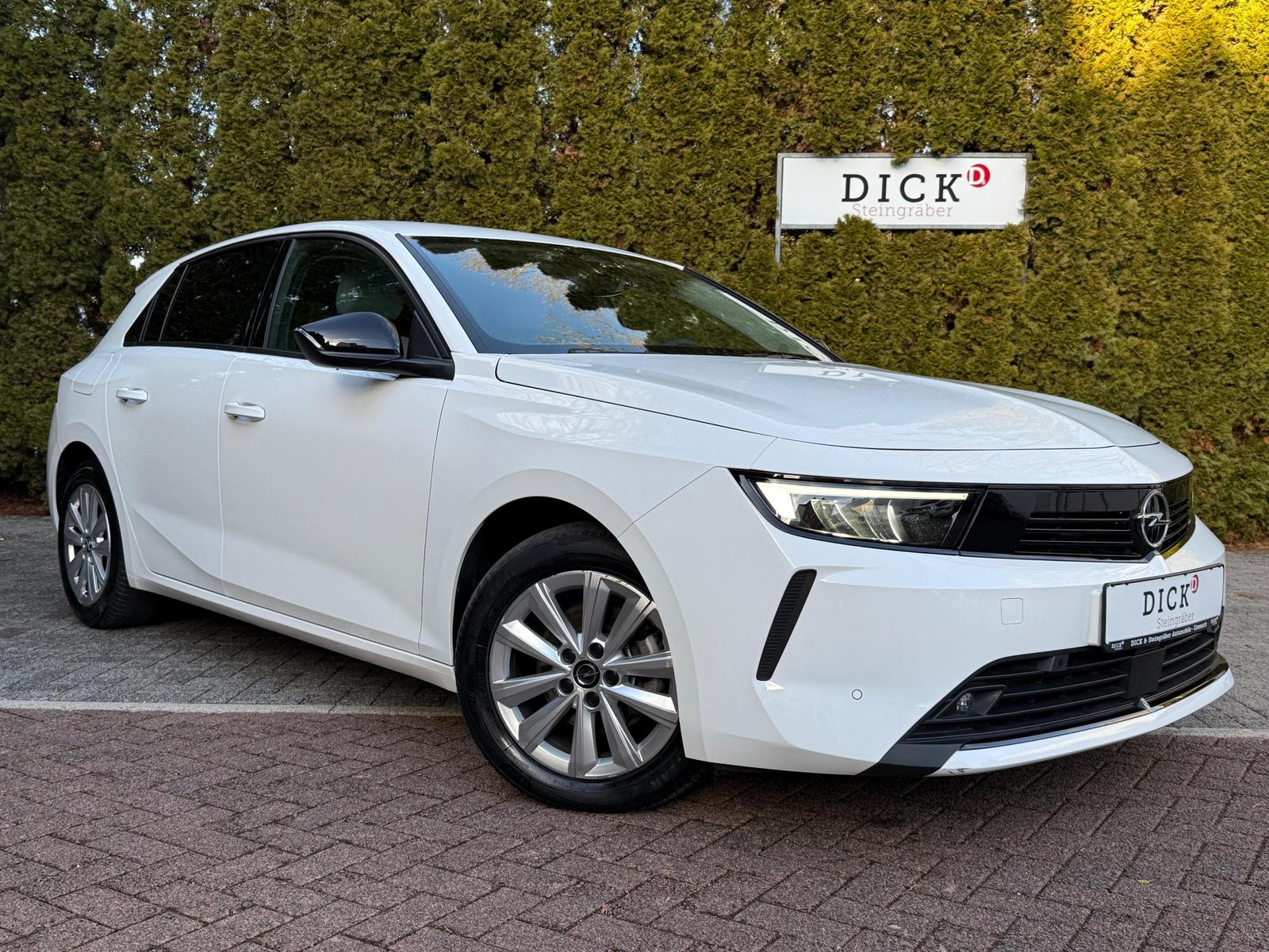 Opel Astra L 1.2 Aut. Elega LED+NAV+ACC+KAM+DAB+CARPL