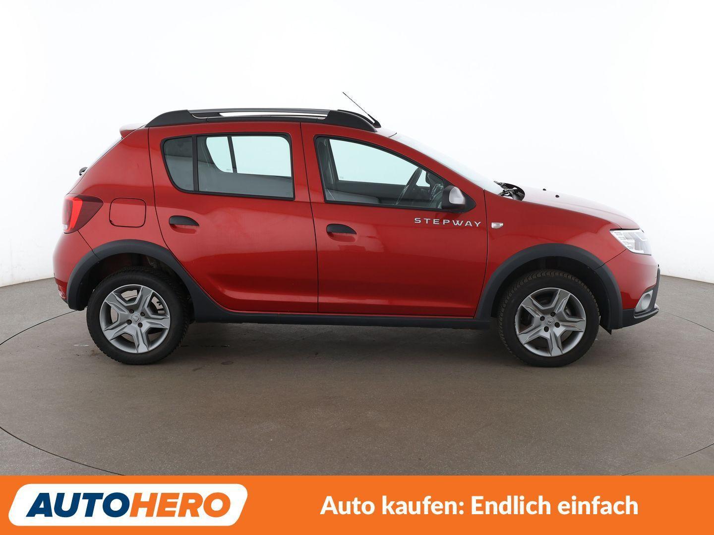 Dacia Sandero 0.9 TCe Stepway Celebration Aut.*NAVI*