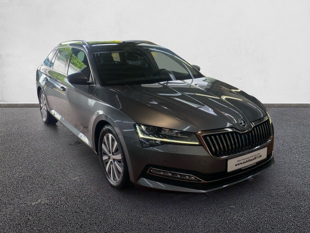 Skoda Superb Combi Style 2.0 TDI NAVI AHK KAM ACC LED foto 7