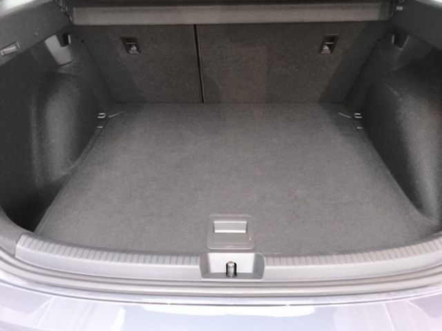 Fahrzeugabbildung Volkswagen Taigo 1.0 TSI DSG Goal LED NAVI RÜCKKAM PARKLENK