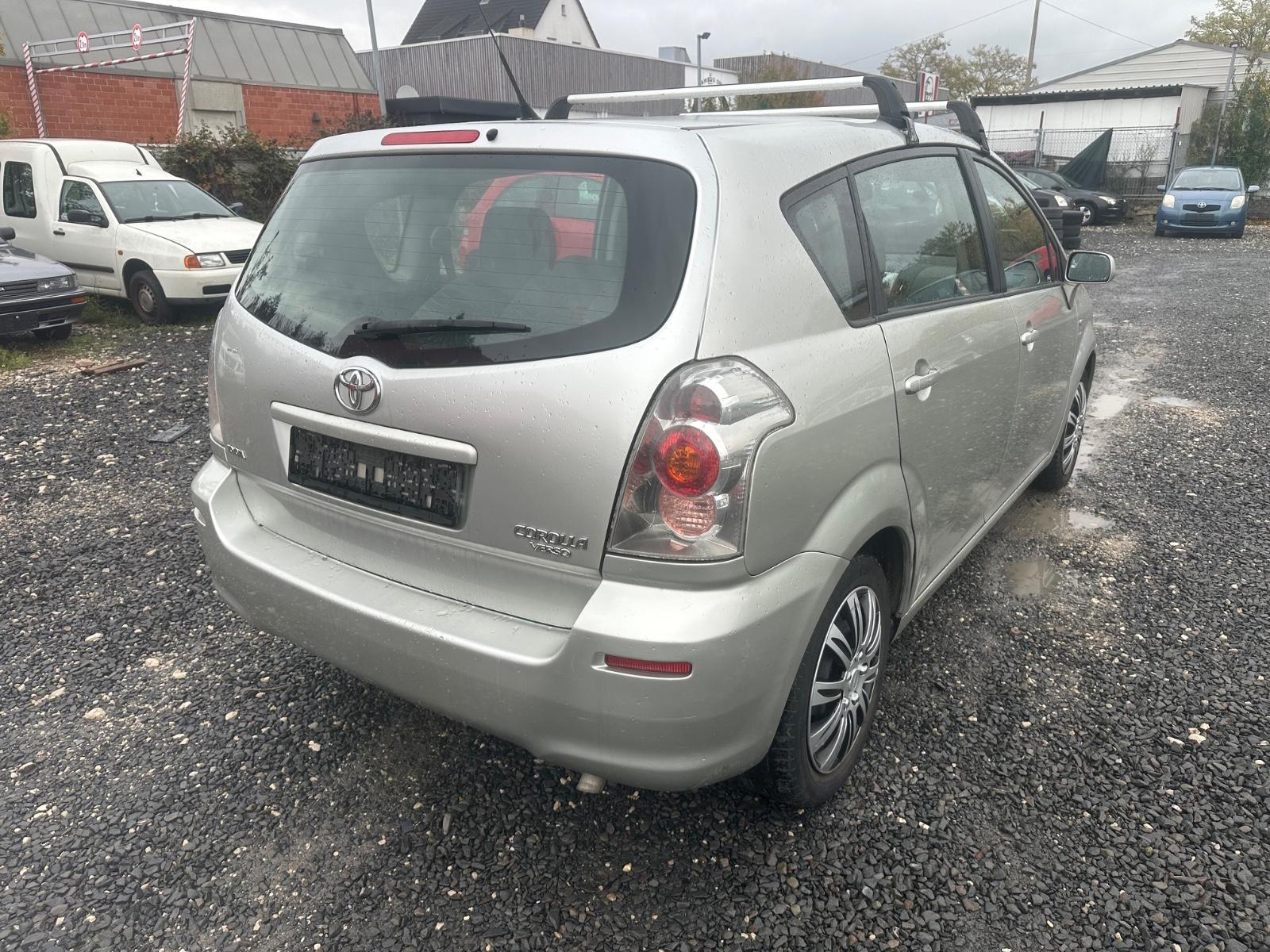 Toyota Corolla Verso 2005 — photo 5