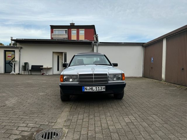 Mercedes-Benz Mercedes 190E 2.0 BJ 1986H Zulassung mit H...