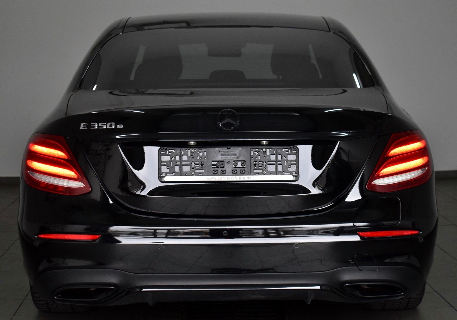 Fahrzeugabbildung Mercedes-Benz E 350e AMG Line,Leder,Navi,LED,HUD,Panor,360°+WR