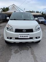 Daihatsu Terios 1.5 4x4 automatica AFFARE - weiße Daihatsu Terios