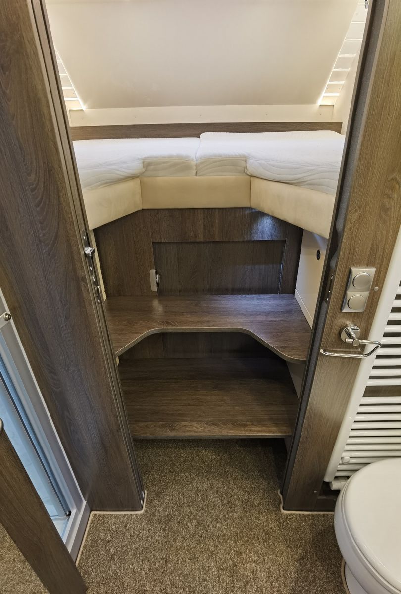 Fahrzeugabbildung Phoenix Maxi-Alkoven 7900 QRSL Modell 2025