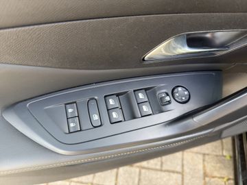 Peugeot 308 SW Allure PT 130 Navi+SHZ+360°+LED+LM