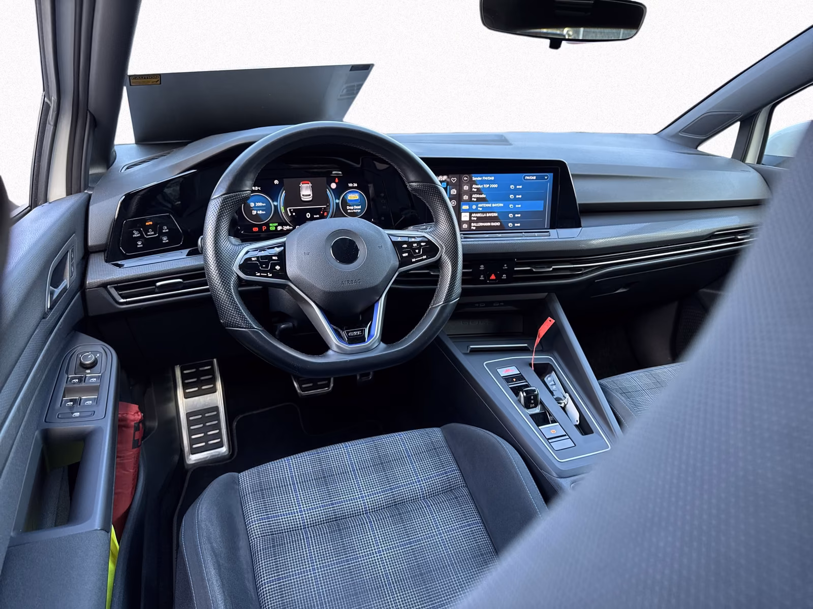 Volkswagen Golf VIII GTE 1.4 TSI NAVI TELEFON LED, миниатюра 9