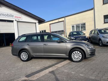 Volkswagen Golf - 2