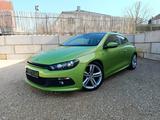 Volkswagen Scirocco 2.0 TDI DSG-Aut. R-Line-Sport+Xenon+DAB - Volkswagen Scirocco aus 2011: R