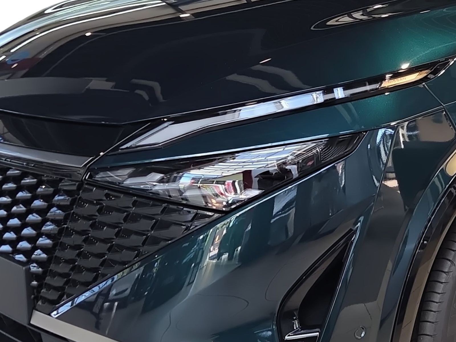 Fahrzeugabbildung Nissan Qashqai 1.5 VC-T Tekna e-Power 205 PS Autoom. *P