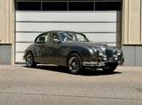 Jaguar MK II BEACHAM V8