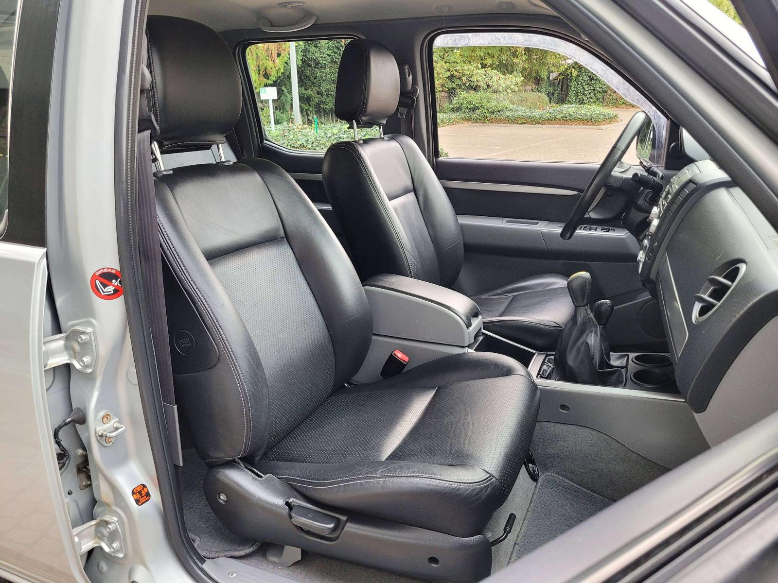 FORD RANGER - XLT - 143 CV - 4X4 - BVM - ATTELAGE FIXE