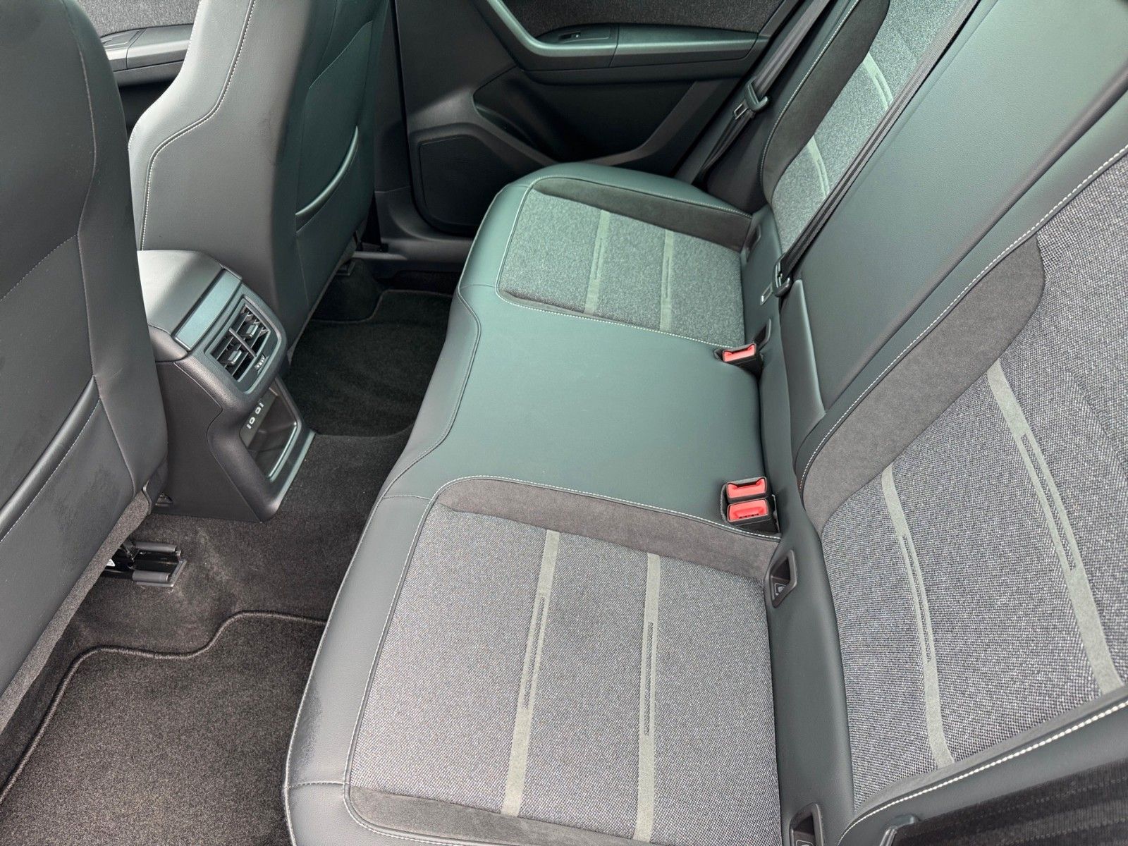 Fahrzeugabbildung SEAT Ateca Xperience 1.5 TSI