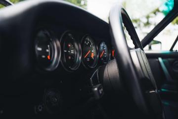 1986 Porsche 911 URMODELL — миниатюра 17
