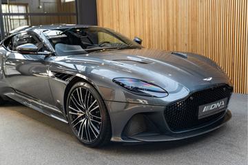 2019 Aston Martin DBS — фото 8