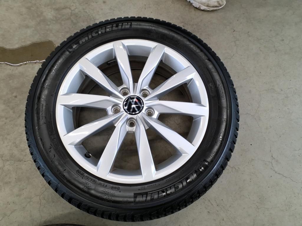 Volkswagen T-Roc R 4Motion 2.0 TSI 221kW 7-Gang DSG 4 Türen