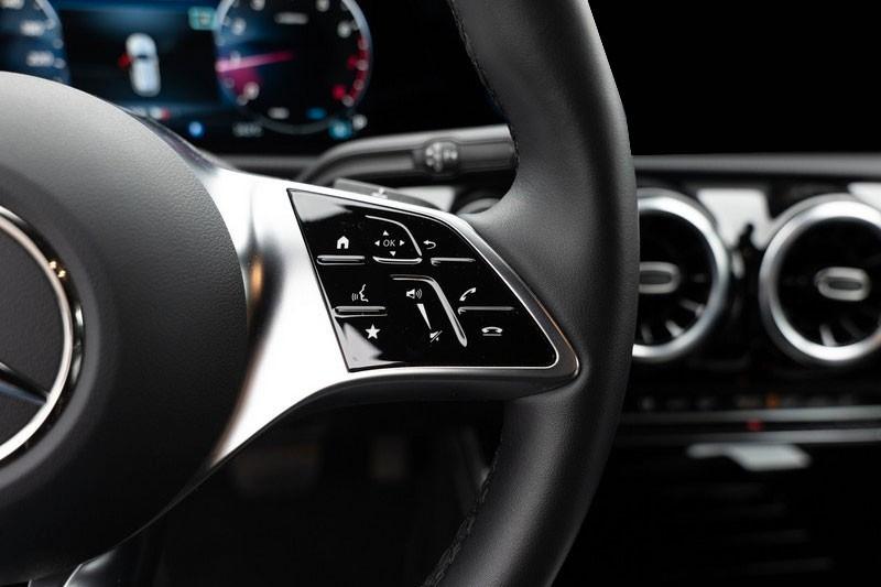 Mercedes-Benz A-Class A 200, миниатюра 14