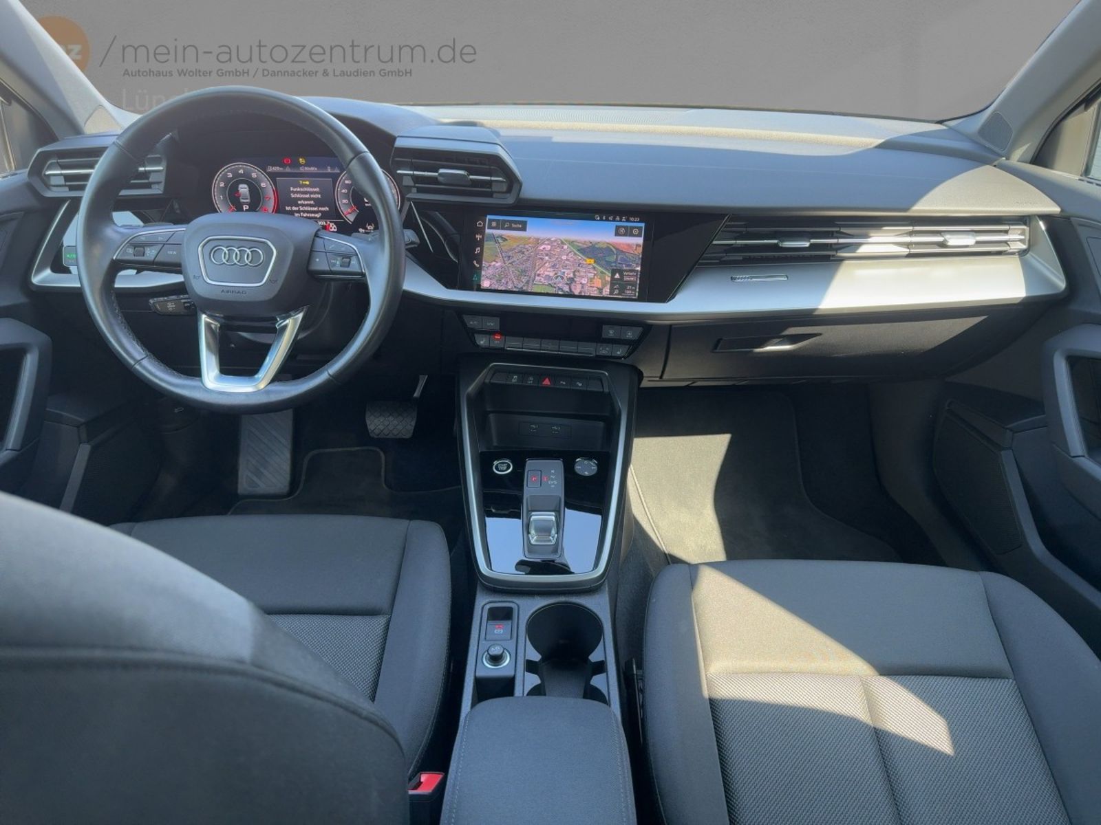Fahrzeugabbildung Audi A3 Limousine 30 1.0 TFSI Alu LED Pano. Navi Sitz