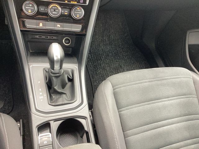 Touran 2.0TDI Comfortline DSG + AHK starr , WR+