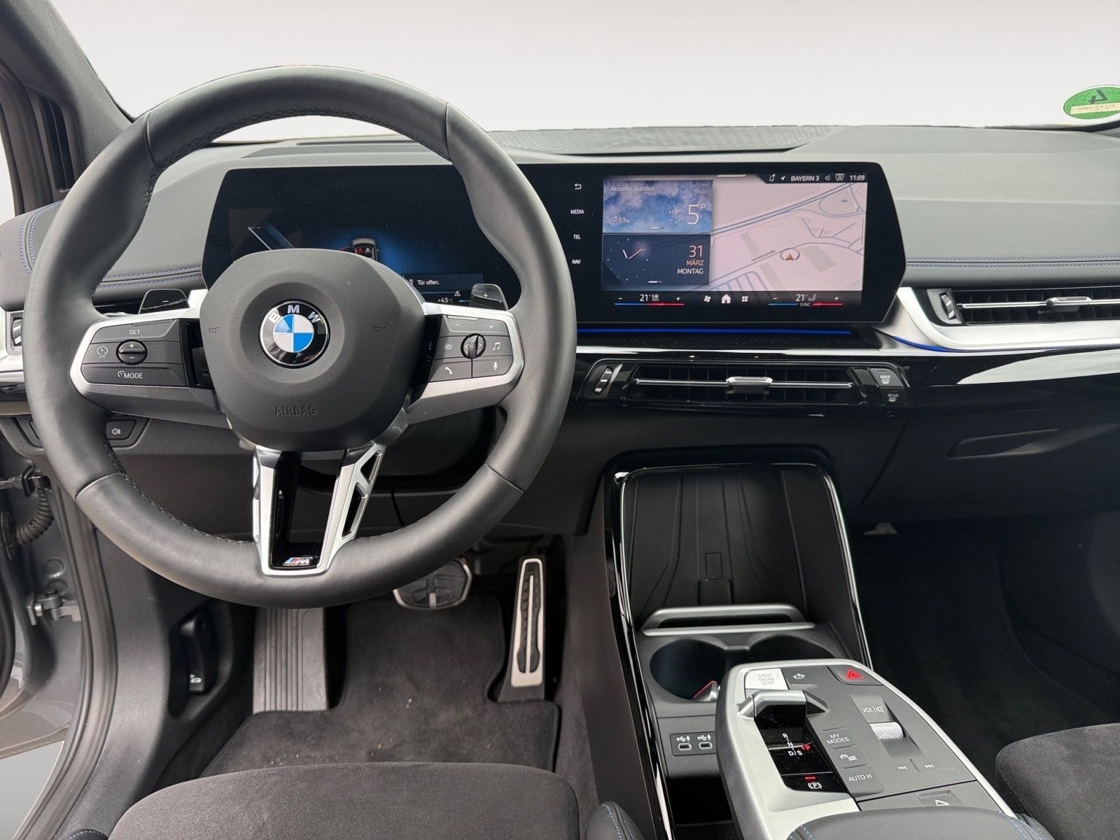 Fahrzeugabbildung BMW 2 Active Tourer 220 i M Sport