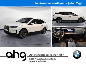 BMW Leasing Angebot: BMW iX xDrive40 AHK Parking Assistant Professional